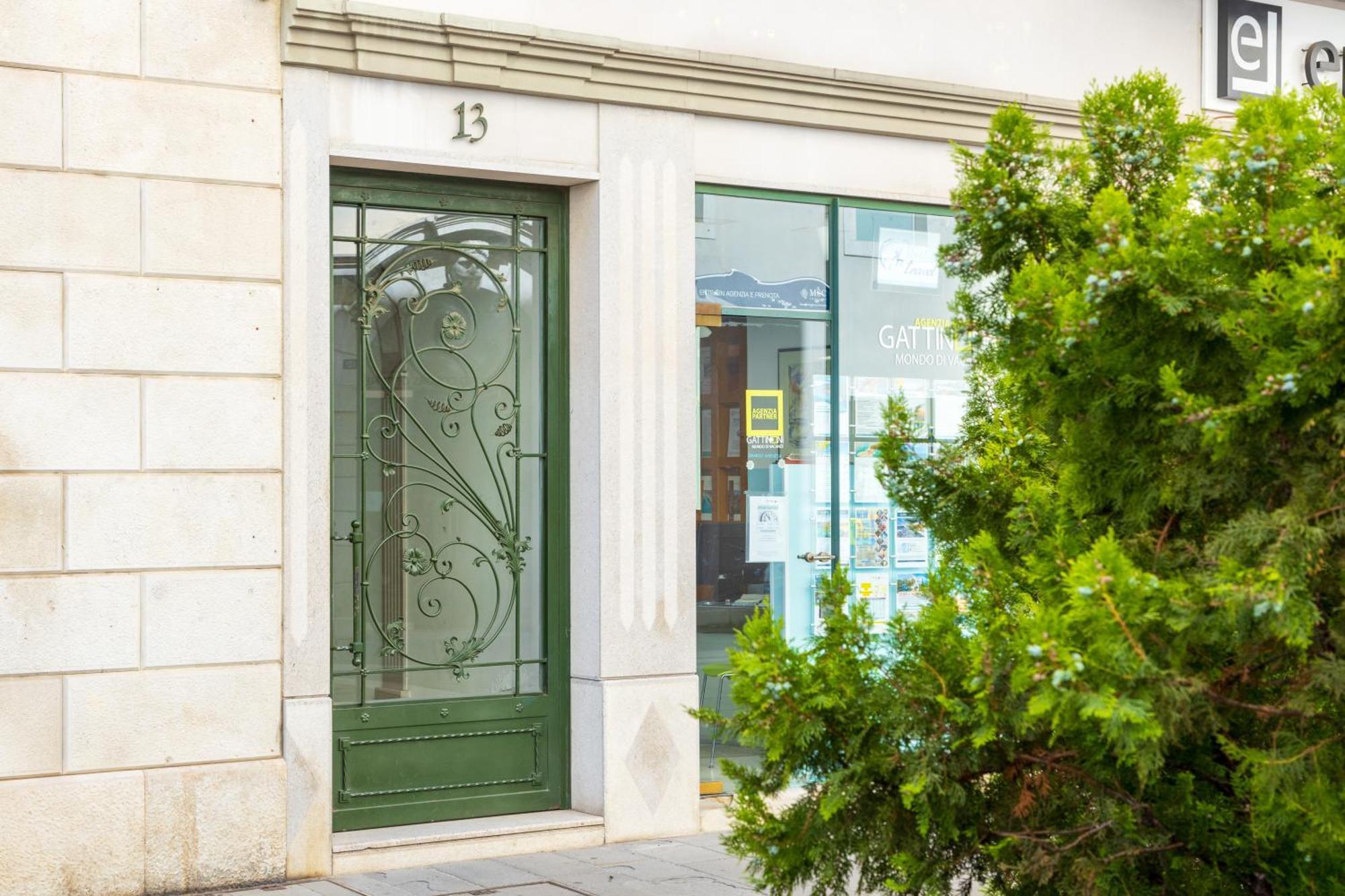 Rifugio Wilde, A Trieste Centro Con Parcheggio Exterior photo